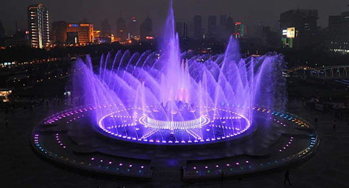 強大的生產(chǎn)實力右側圖片